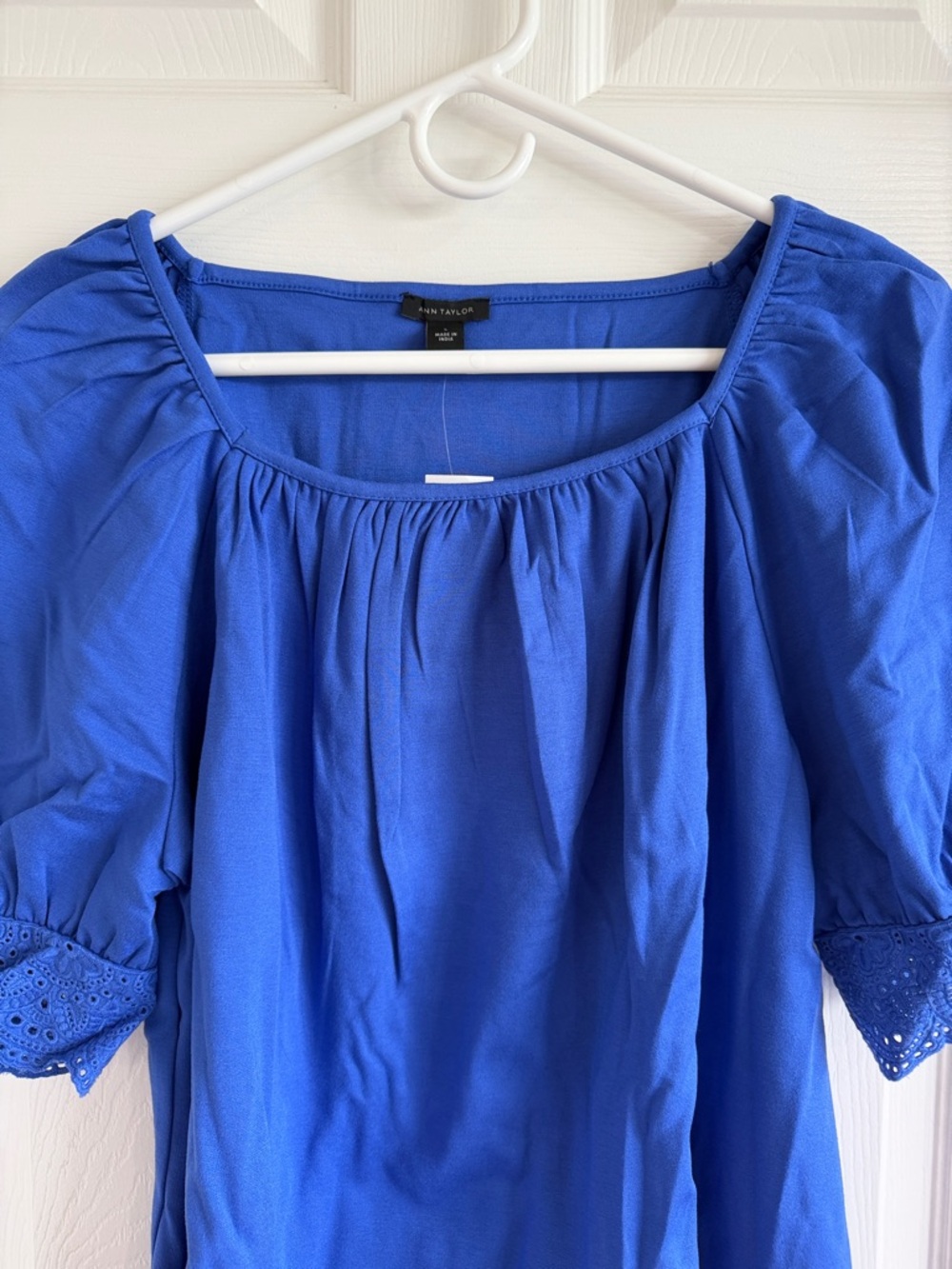 NWT Ann Taylor Cobalt Blue Puff Sleeve Eyelet Cuff Top - Picture 6 of 9